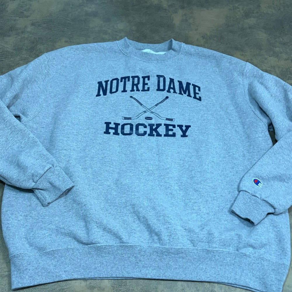 Champion Sweatshirt Mens XL Grey Notre Dame Hockey Graphic Crewneck Pullover